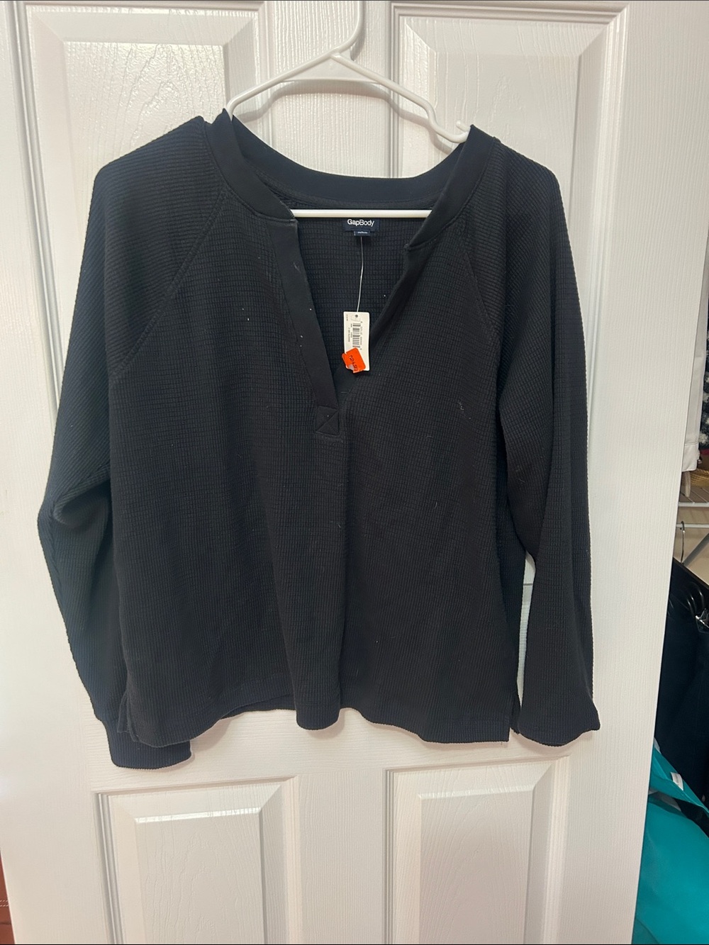 GAP Black Waffle-Knit Henley Sweatshirt